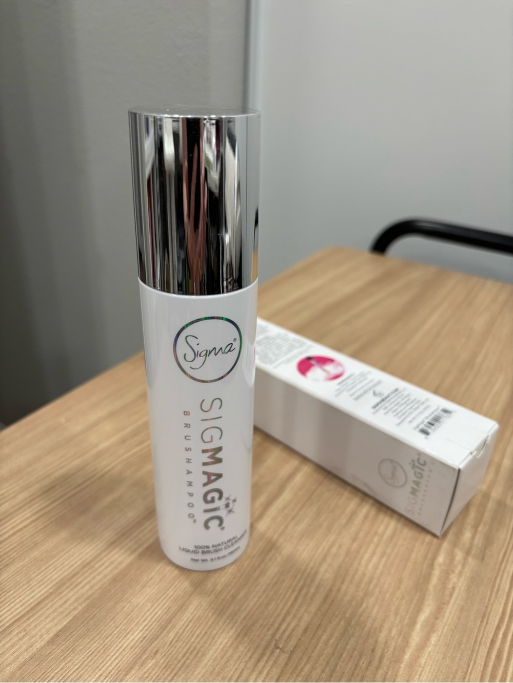 Sigma Beauty SIGMAGIC Brush Shampoo NWT reg $24. Sell for $15